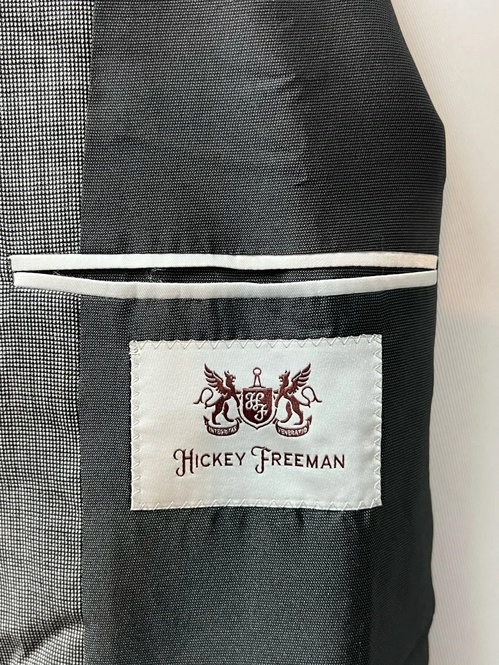 Hickey Freeman Men's 42R Gray Wool 2-Button Blazer Suit Jacket